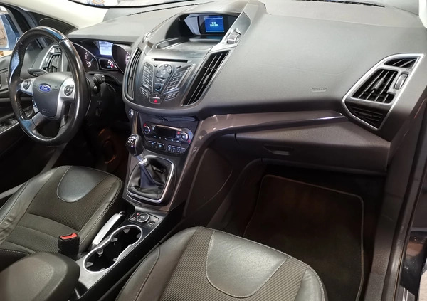 Ford Kuga cena 48400 przebieg: 134000, rok produkcji 2014 z Skarszewy małe 497